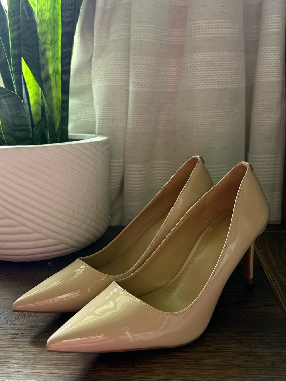 New Michael Kors Nude Women’s Heels 8.5